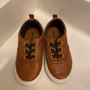 Toddler Shoes size 7 old navy